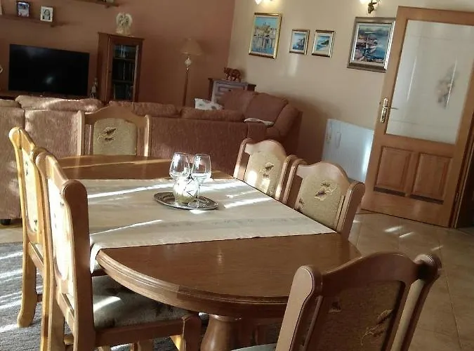 Appartement With Parking Space - 15349 *